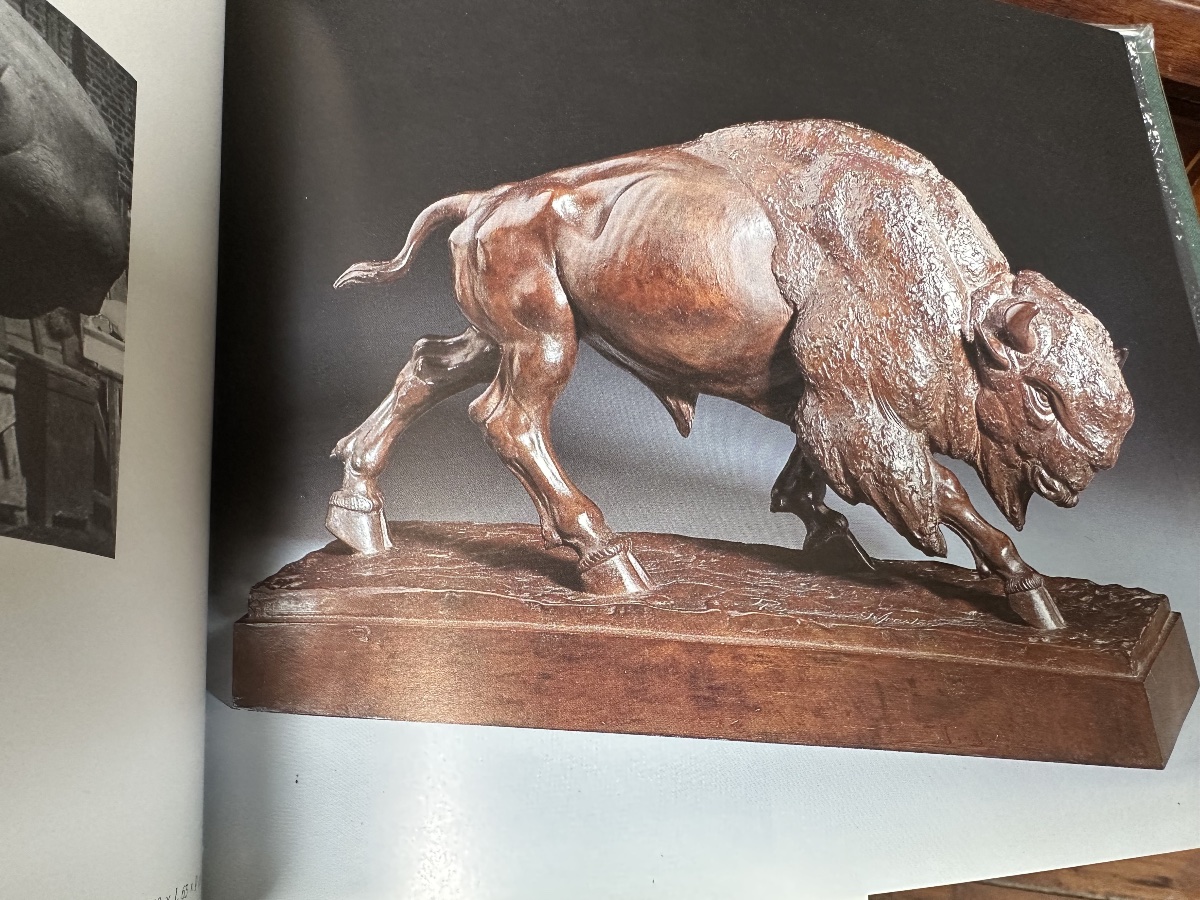 Bronze Bison en marche Raymond de Meester sculpture d’atelier -photo-1