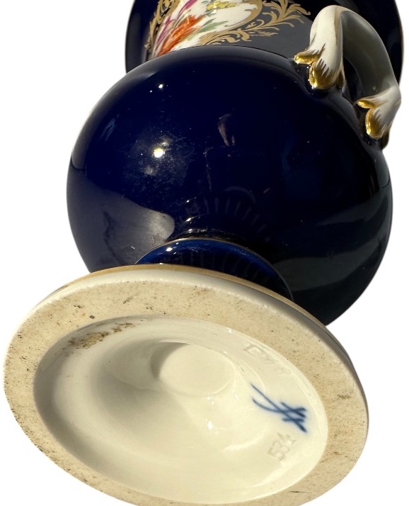 Small Meissen Porcelain Vase, “medici” Model, Early 20th Century-photo-4