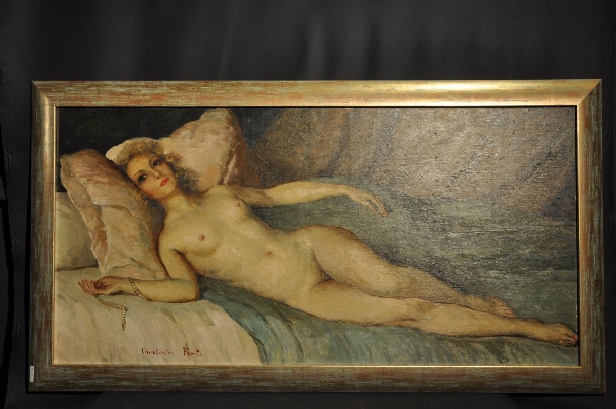 Naked Woman Lying Down. Constantin Font