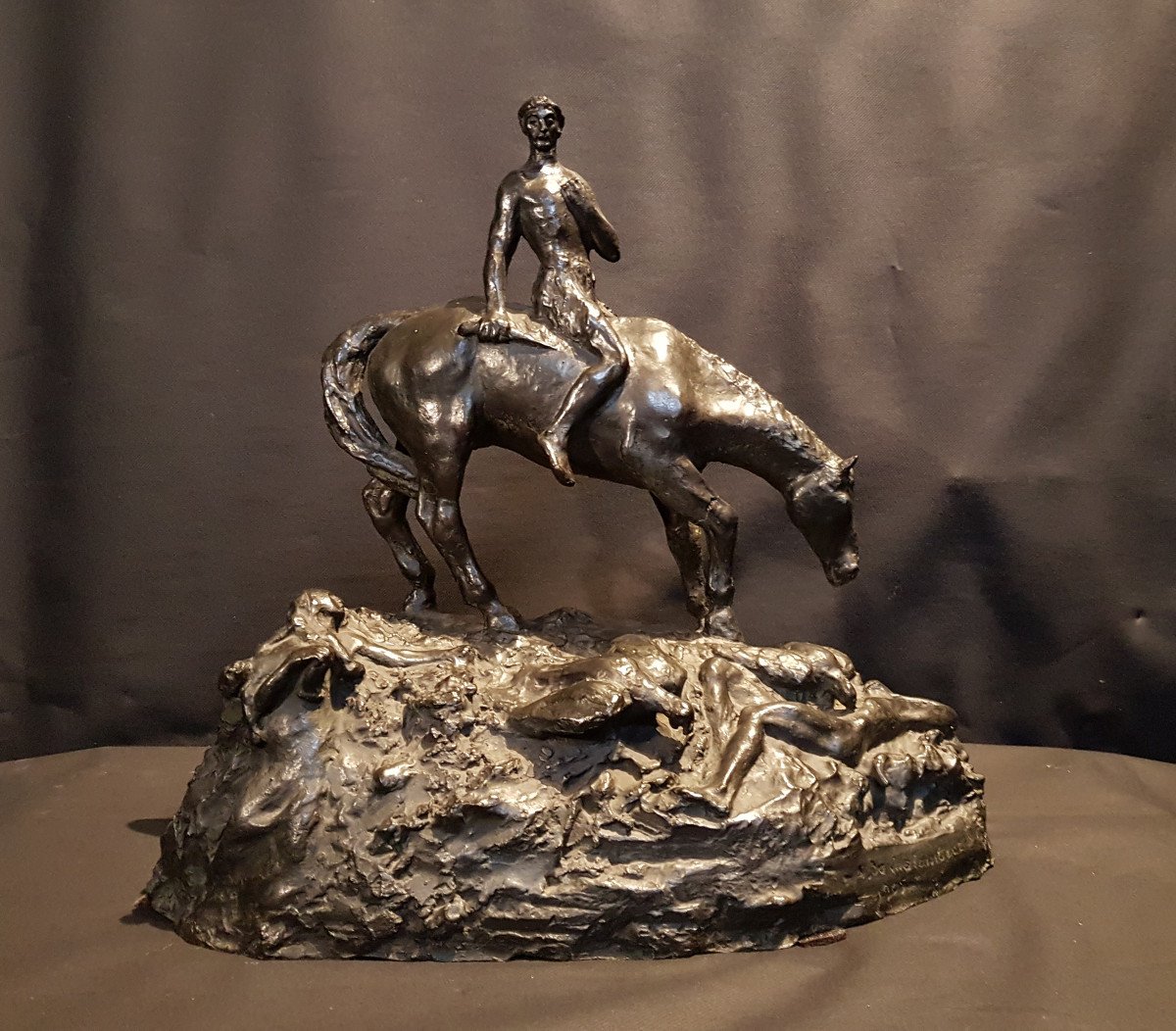Unique Bronzethe  War, Marie Alexandre Abel De Lambert