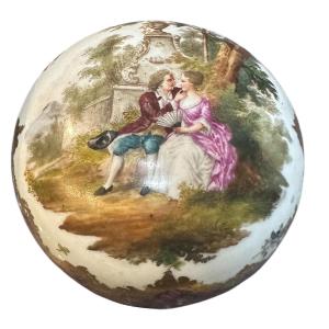 Bonbonnière en porcelaine de Meissen 