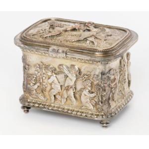 Petit coffre métal argentė de Leopold Oudry père 