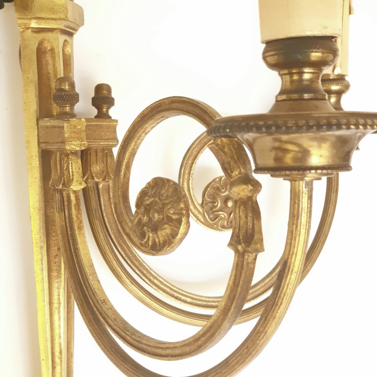 Pàire d'appliques en bronze  style Louis XVI-photo-4