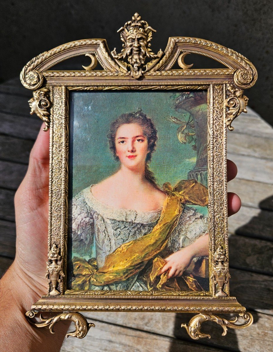 Finely Chiseled Gilt Bronze Photo Frame Decorated With The Greek God "pan" 19th-photo-2