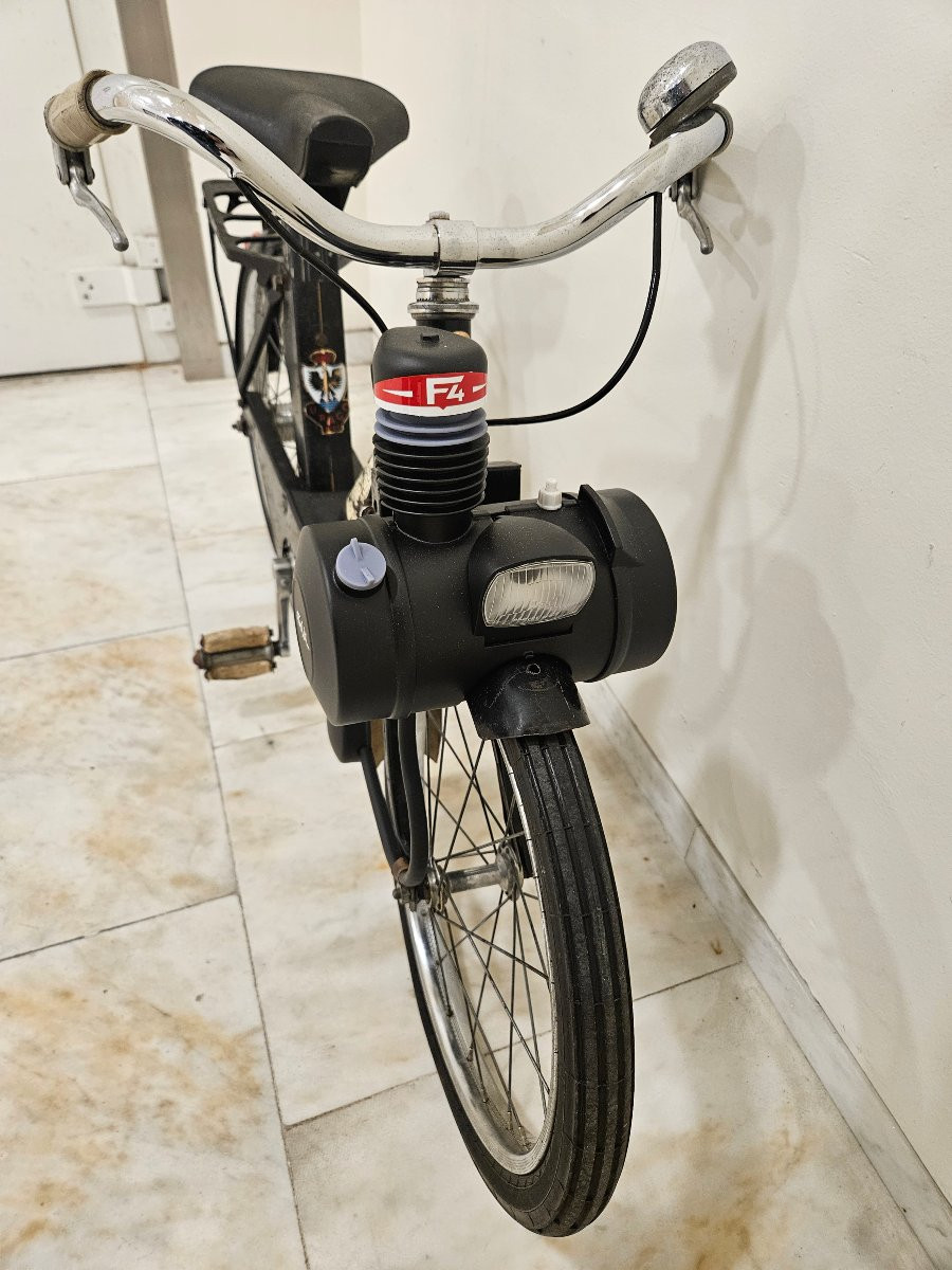 Solex F4 - Solex 3800 Children's Toy Bicycle-photo-4