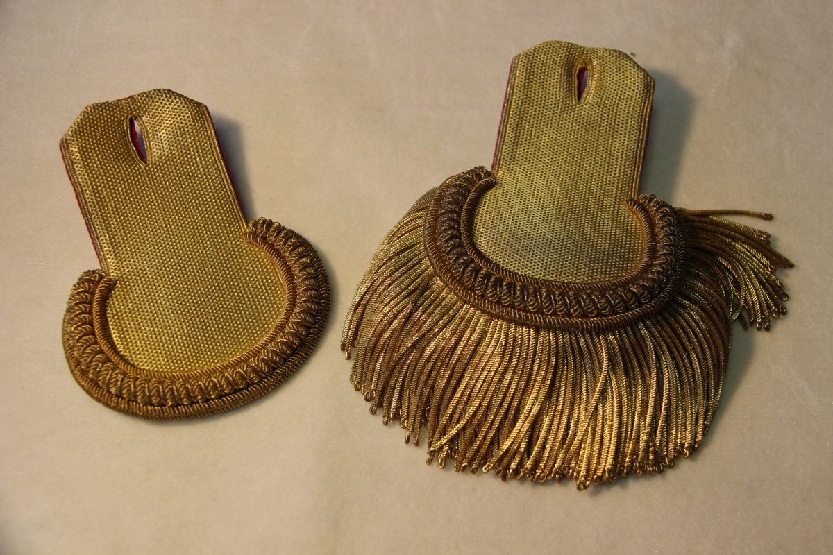 Pair Of Line Infantry Officer Epaulets Restoration Period