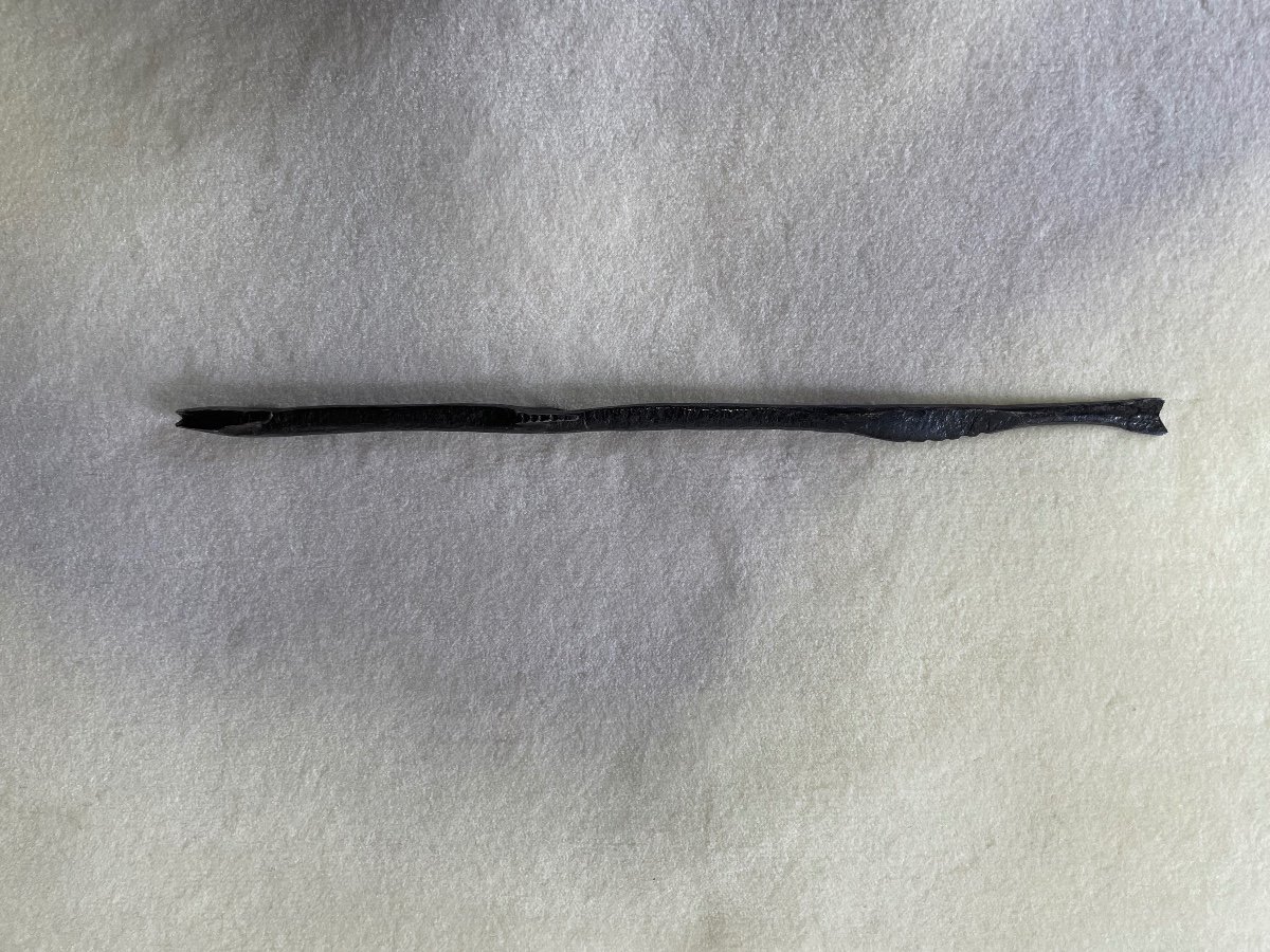  Trés  Rare Carreau d'Arbalète  Tout En Acier  16 ème  17 ème Siècle -photo-1