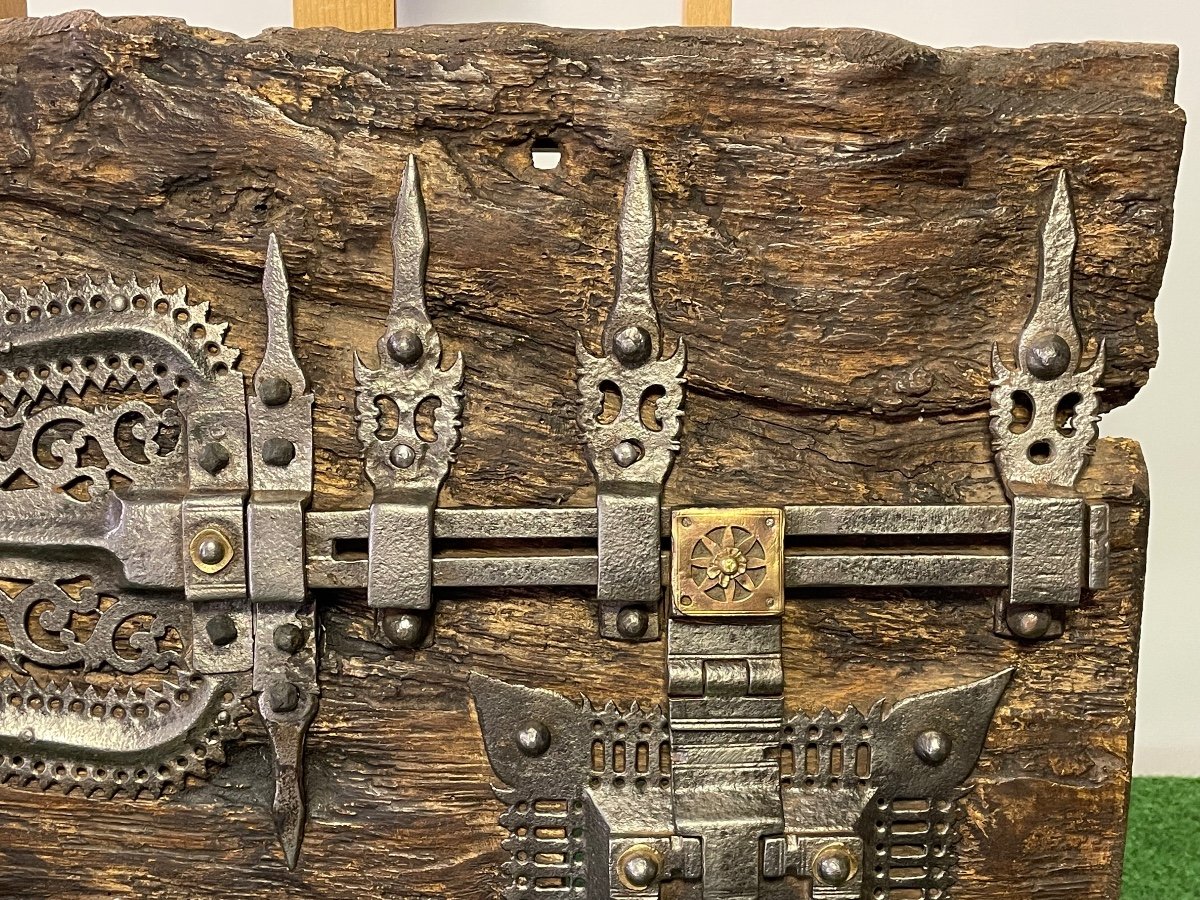 Very Beautiful Lock Has Hasp Central India Early 19th-photo-1