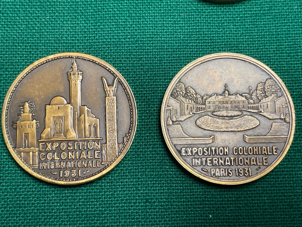 Médailles De l'Exposition Coloniale  Internationale De Paris  Art Deco  De 1931  N° 1-photo-4