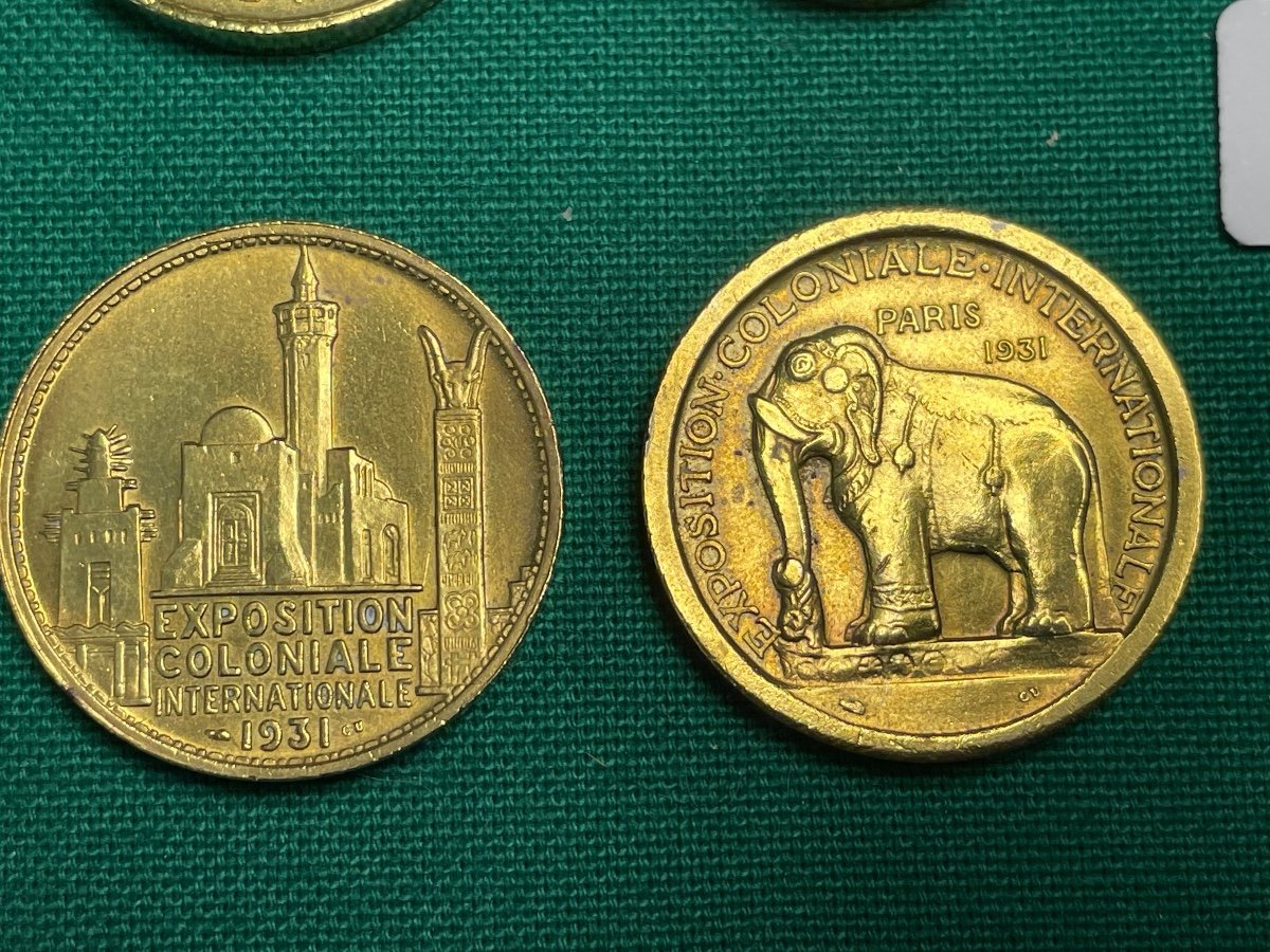 Médailles De l'Exposition Coloniale  Internationale De Paris  Art Deco  De 1931  N° 2-photo-2