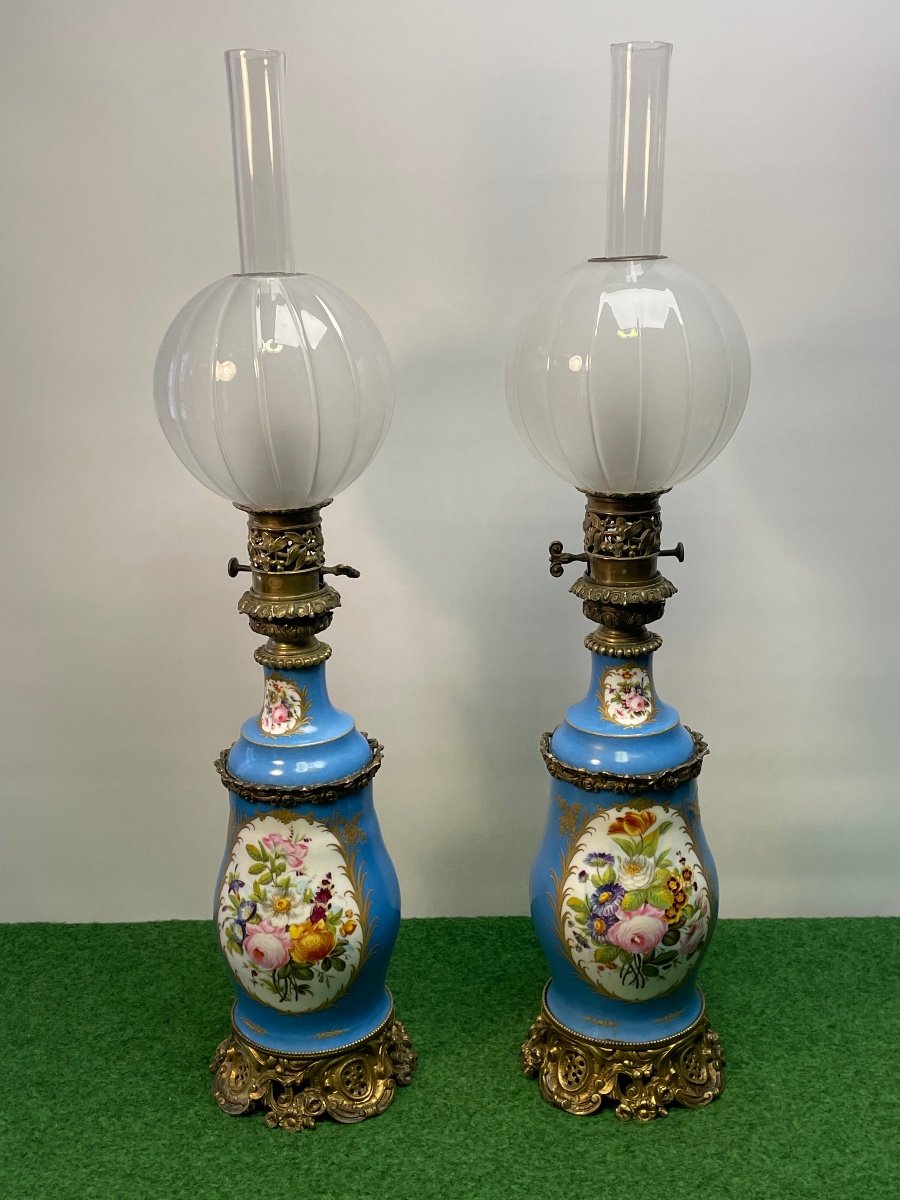 Pair Of Napoleon III Sèvres Porcelain Oil Lamps 19th-photo-2