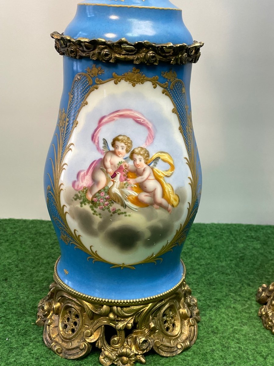 Pair Of Napoleon III Sèvres Porcelain Oil Lamps 19th-photo-3