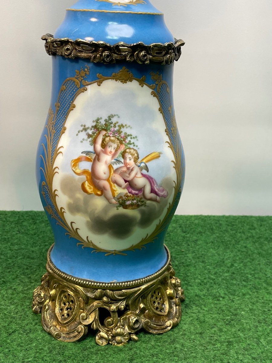 Pair Of Napoleon III Sèvres Porcelain Oil Lamps 19th-photo-4