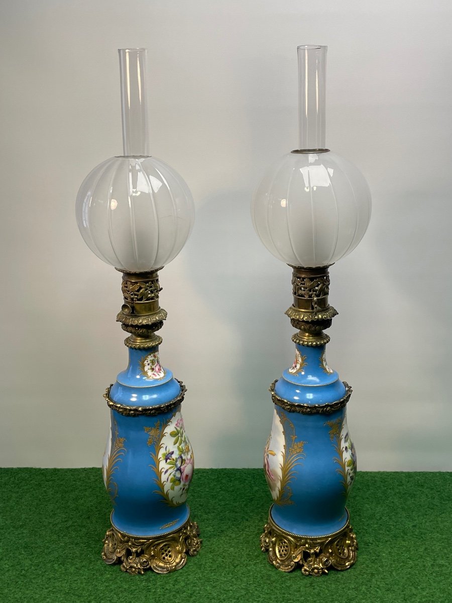 Pair Of Napoleon III Sèvres Porcelain Oil Lamps 19th-photo-1