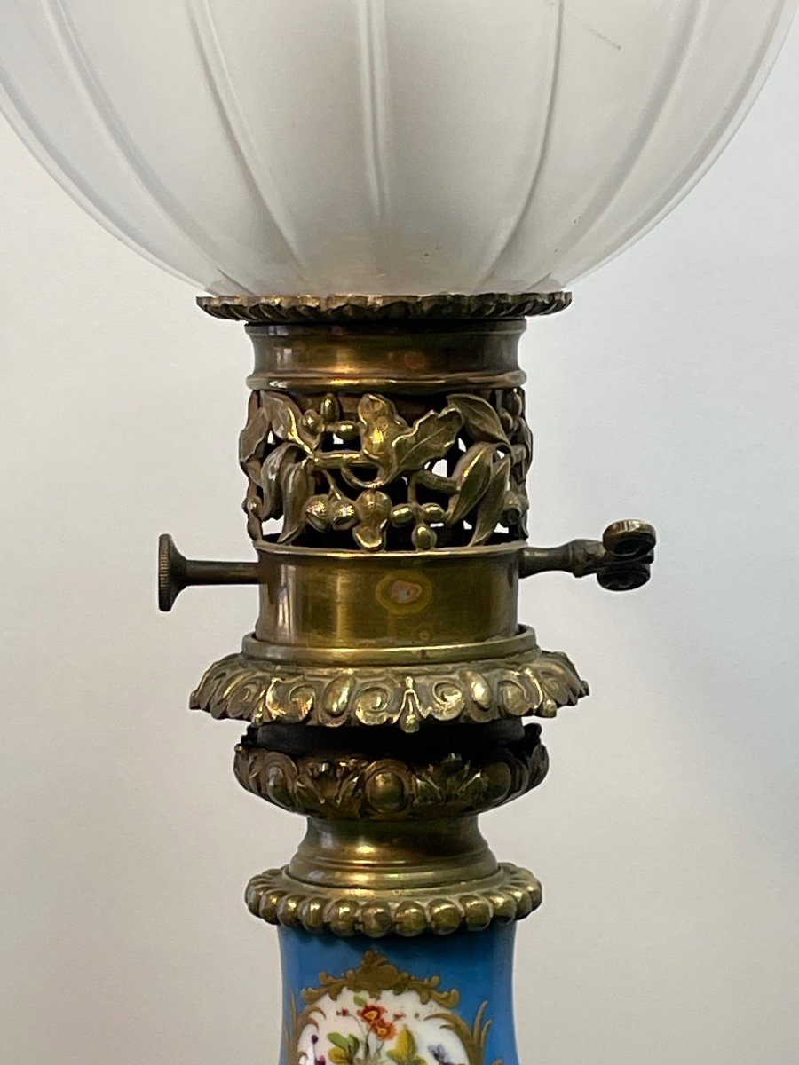 Pair Of Napoleon III Sèvres Porcelain Oil Lamps 19th-photo-6