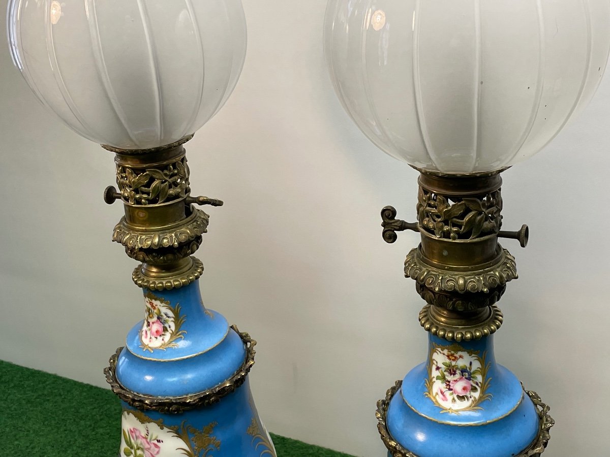 Pair Of Napoleon III Sèvres Porcelain Oil Lamps 19th-photo-7
