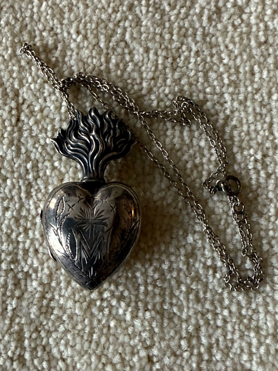 Small Heart Of Mary "ex Voto" In Silver 19th Century -photo-1
