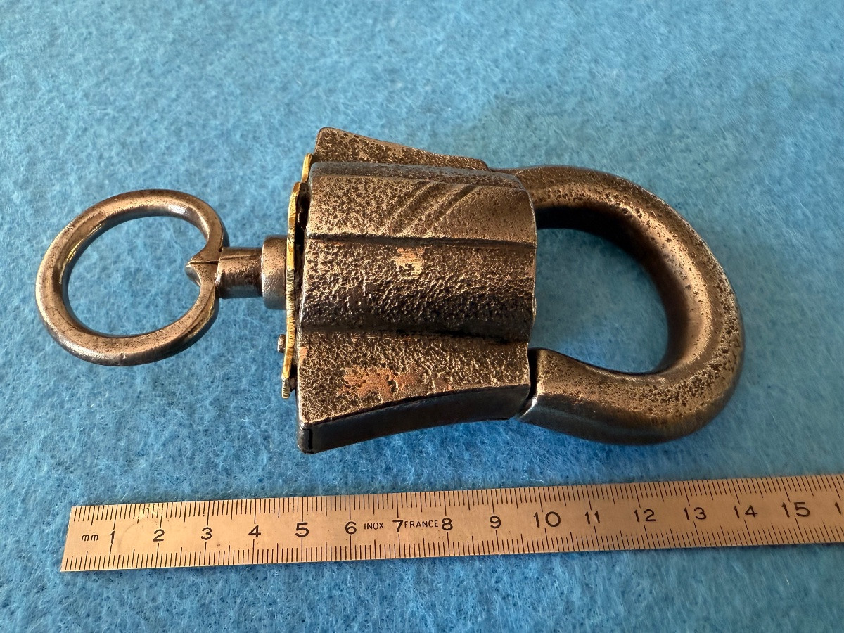  Important Late 18th Century Chest Padlock -photo-7