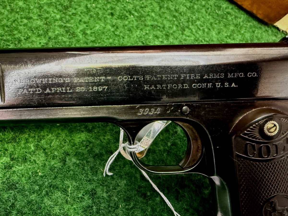 Colt  Modèl 1900 Automatic  Pistol  Modèle  1900 Calibre  38 Acp  Brevet  Browning  1897  Usa  -photo-1