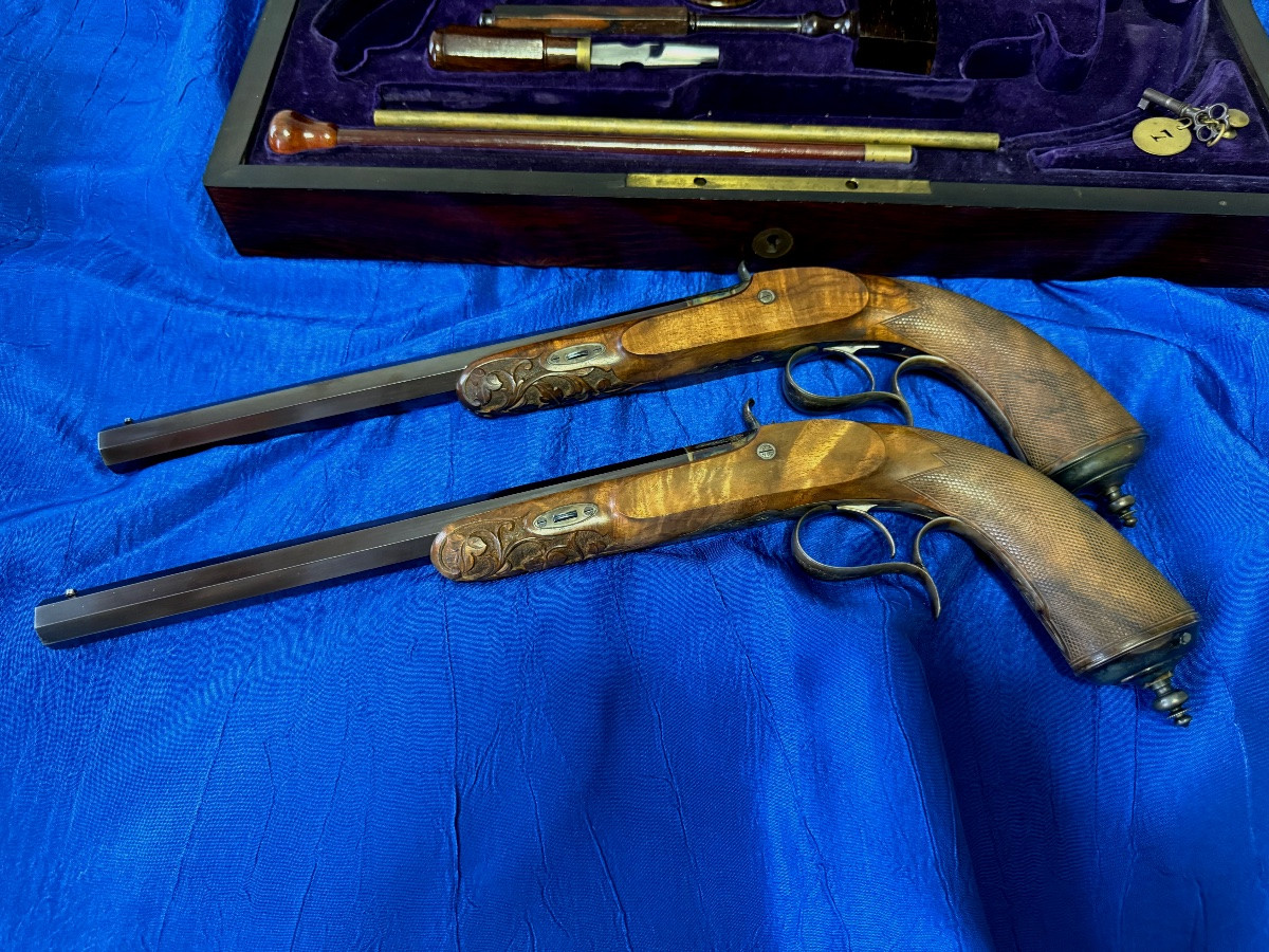 COFFRET  DE  PISTOLETS  DE  DUEL  A  PERCUSSION  D'ÉPOQUE NAPOLÉON III     XVIIII ÈME-photo-3