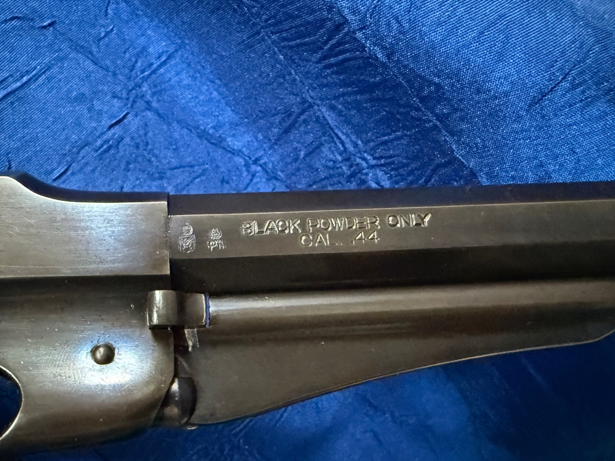 Remington 1856 Black Powder Uberti Revolver Sold By Hombert In Saint étienne 1970-photo-1