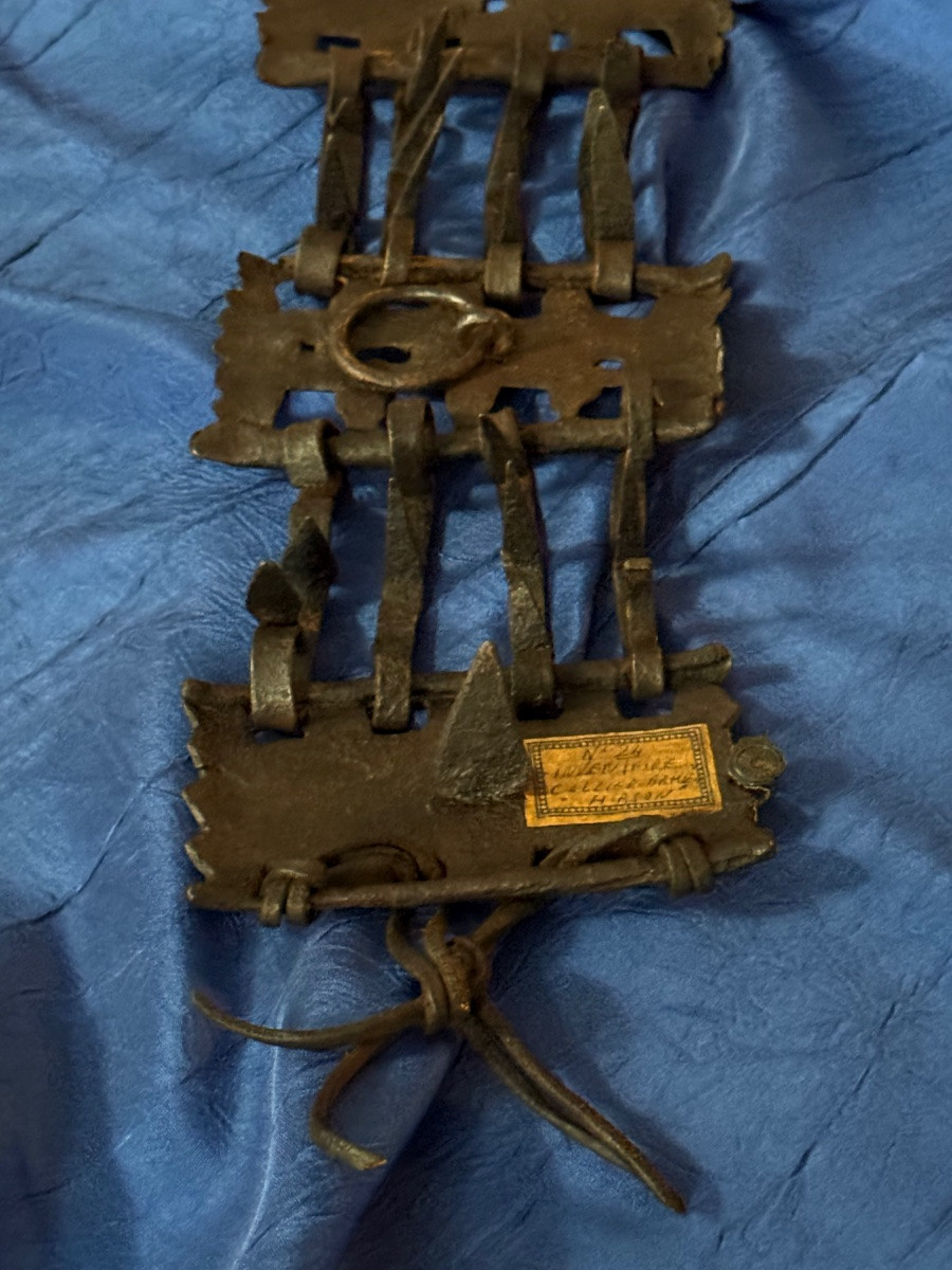 Armed Dog Collar From The Hirson Customs Century, 18th Century -photo-1