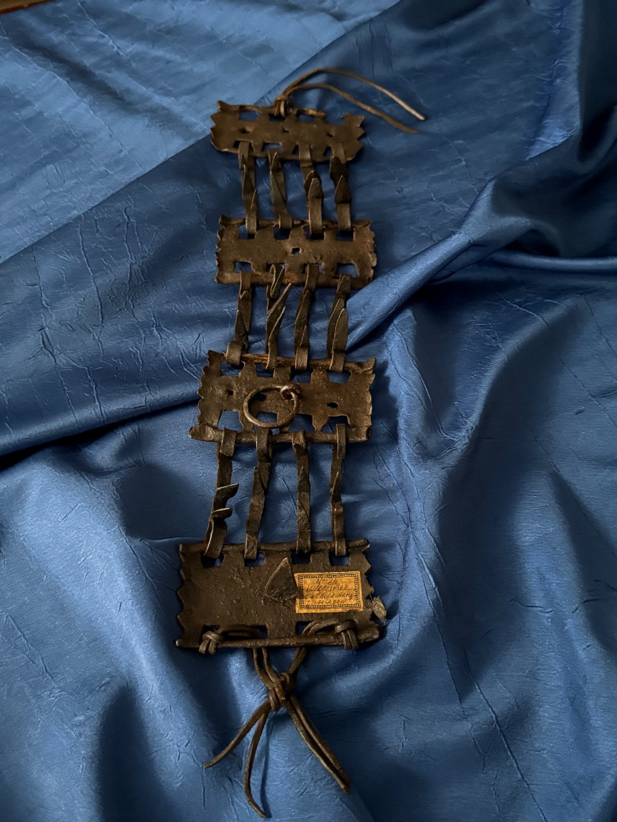 Armed Dog Collar From The Hirson Customs Century, 18th Century 