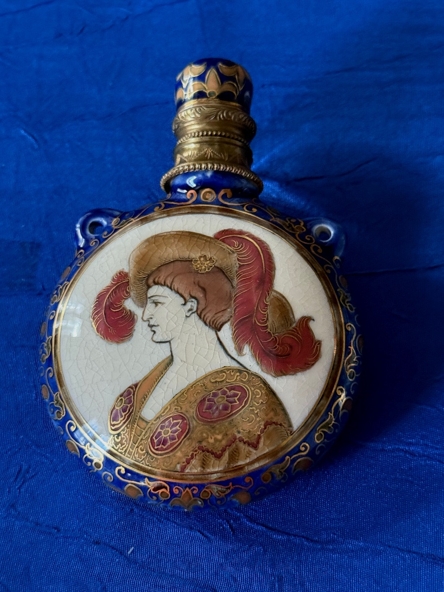 FLACON A  PARFUM  EN PORCELAINE  PORTRAITS  RENAISSANCE   PAR  ARMIN  KLEIN  188O   XVIIII ÈME -photo-7