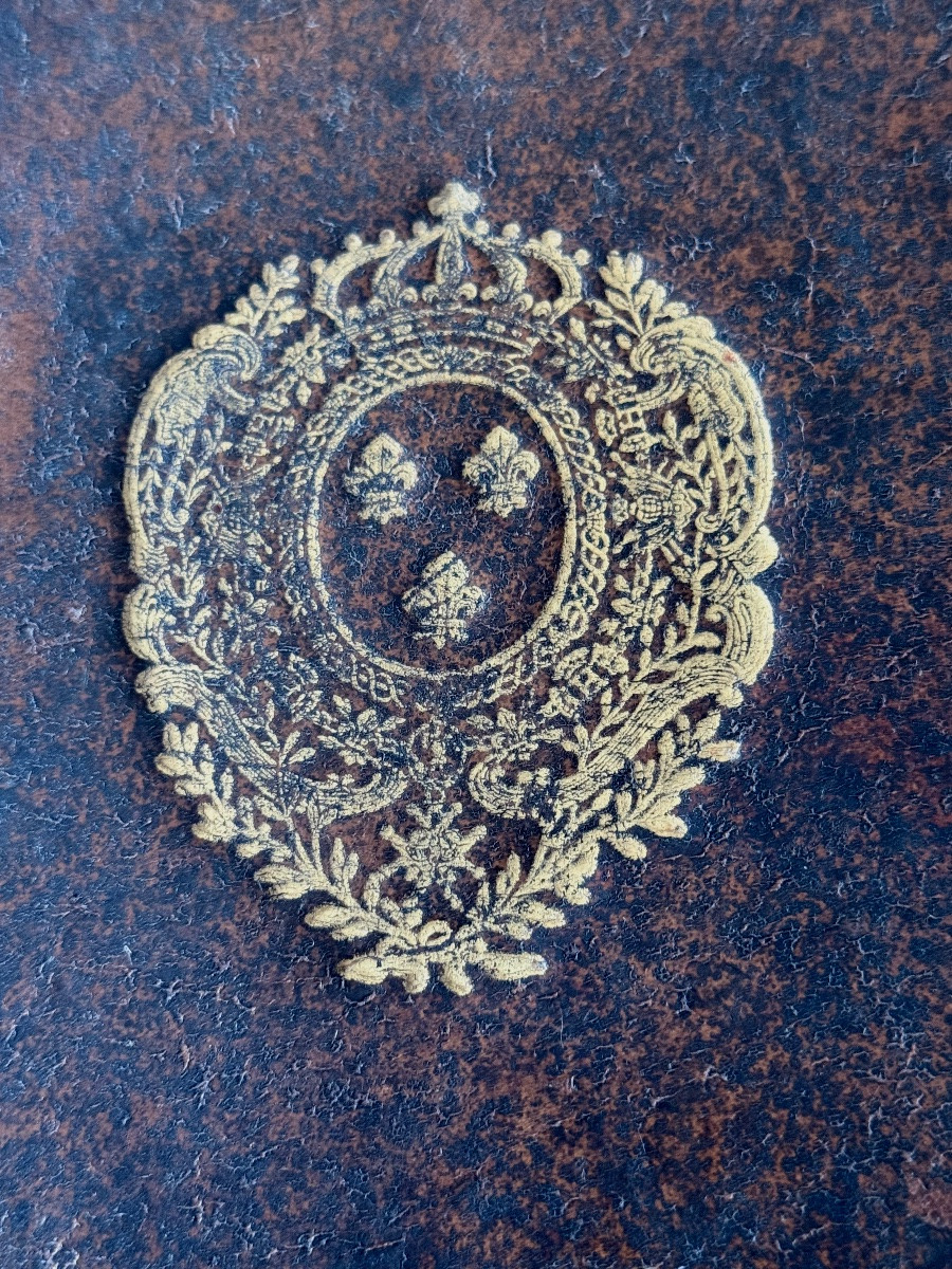 SOUS  MAIN  DE  BUREAU   FAIT AVEC UN LIVRE 18 ÈME  AUX GRANDES ARMES DE FRANCE  -photo-8