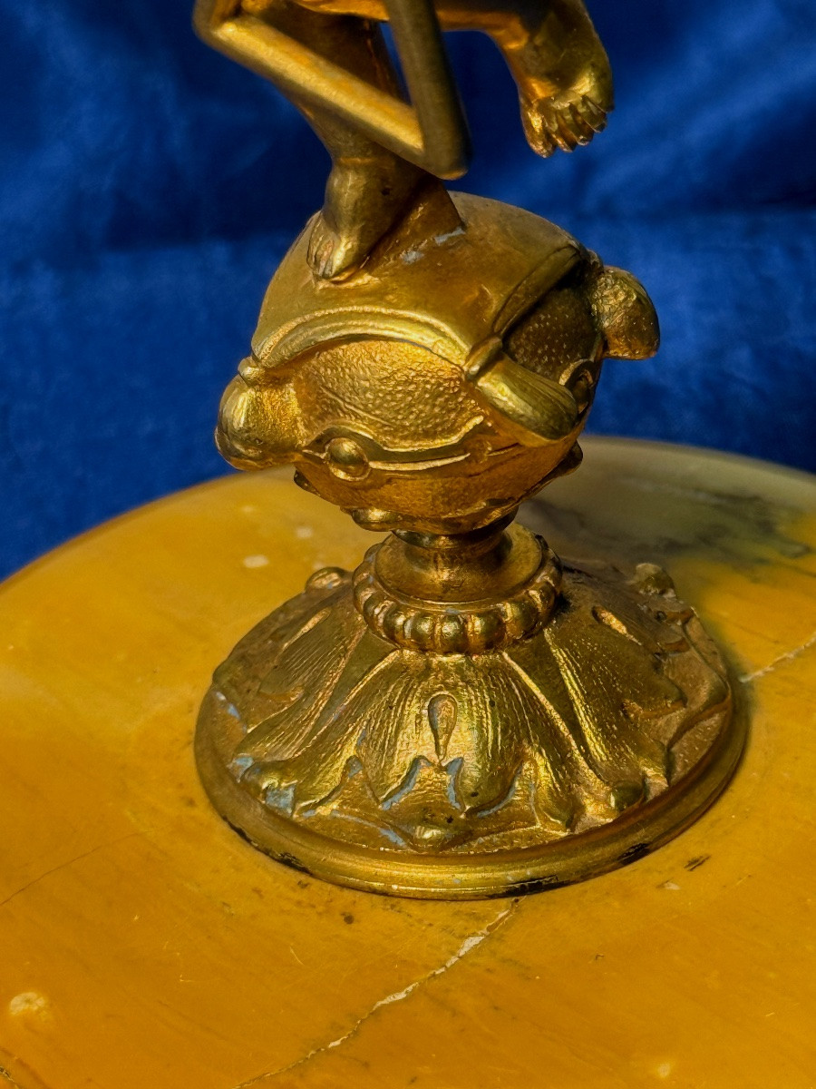 CHÉRUBIN  JOUANT  DU TRIANGLE  BRONZE DORÉ  20 ÈME -photo-4