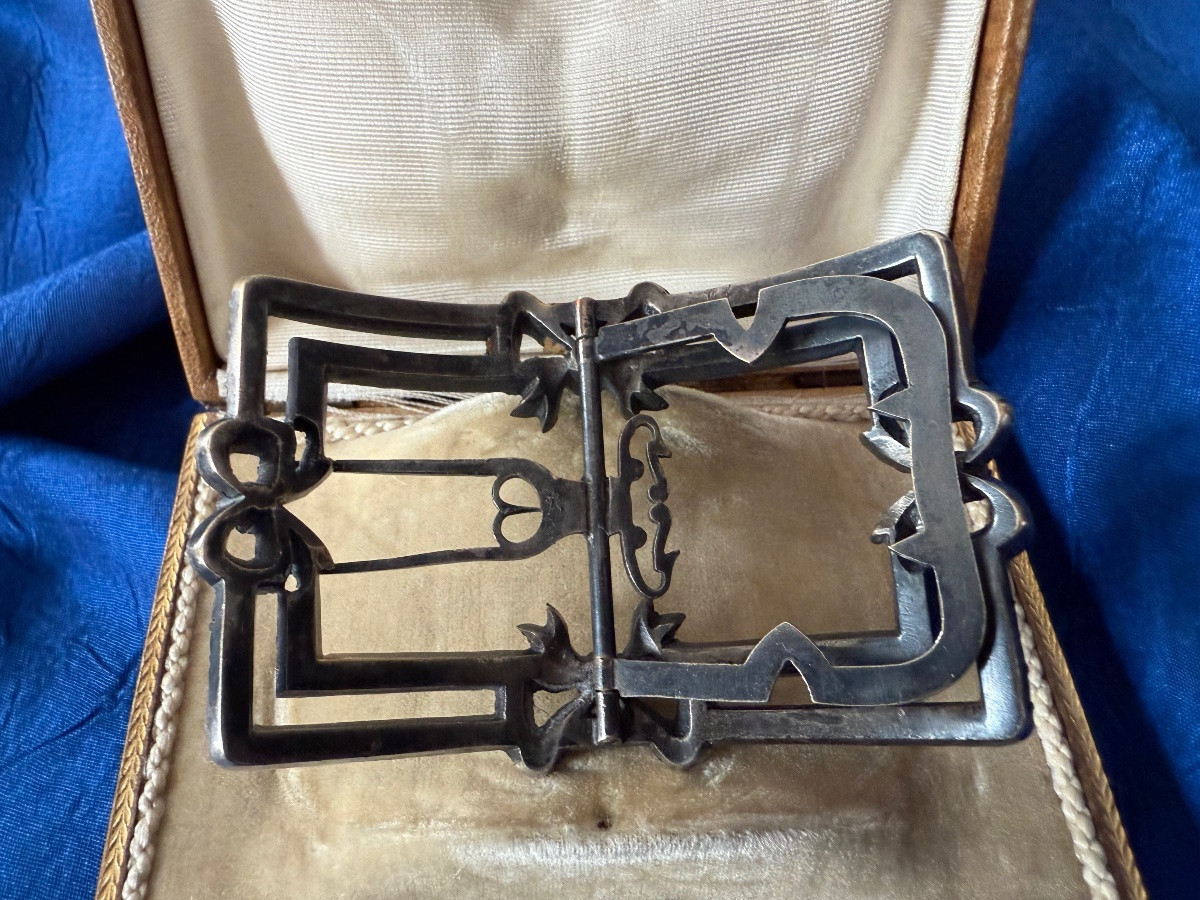 BOUCLE  DE  CEINTURE  A   NOEUDS DANS SON ÉCRIN   D'ÉPOQUE  19 ÈME -photo-4
