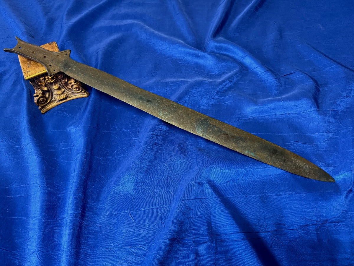Gallic Bronze Sword, 1150-950 Bc   -photo-2