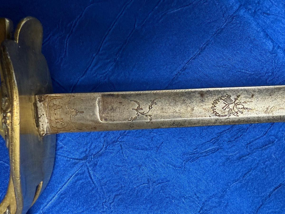 ÉPÉE D'UNIFORME  RESTAURATION  "  GENDARME DE LA MAISON DU ROI "  19 ÈME-photo-2