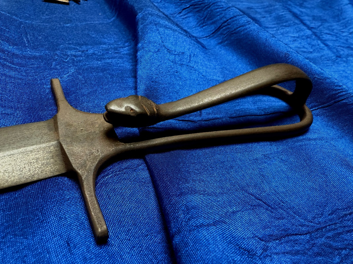 DAGUE  SQUELETTE  TÈTE DE  SERPENT  NETTOYEUR DE TRANCHÉES  PAR H.  CAUX  A  HESDIN  1914/1918 -photo-4