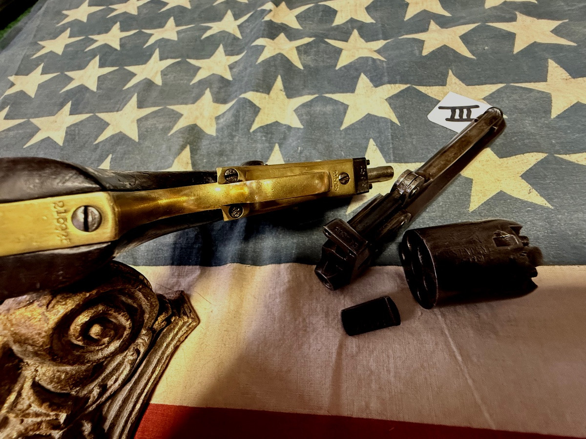 RÉVOLVER  COLT  POCKET   MODÈLE  1849   5  POUCES  19 ÈME  N° 3-photo-4