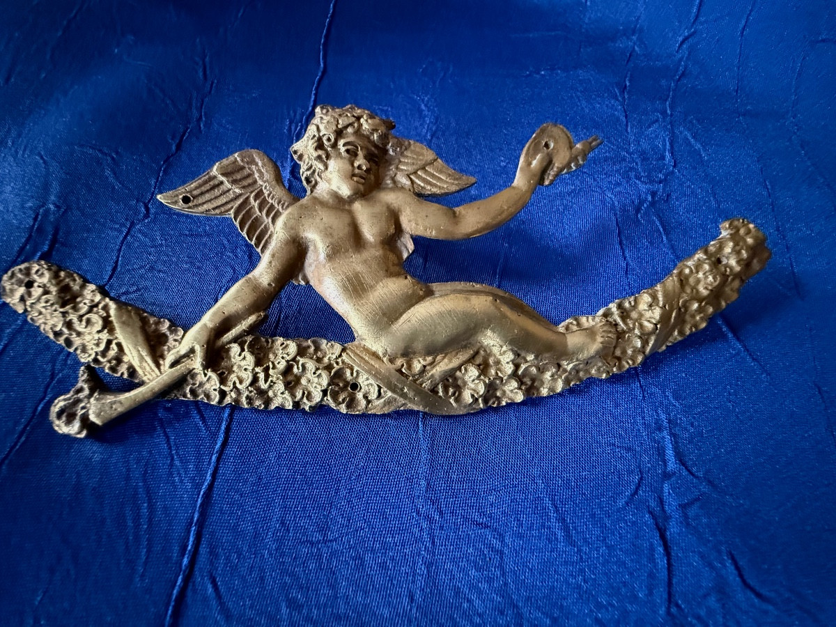 BRONZE  ANCIEN  CHÉRUBIN AU PAPILLON  19 ÈME 