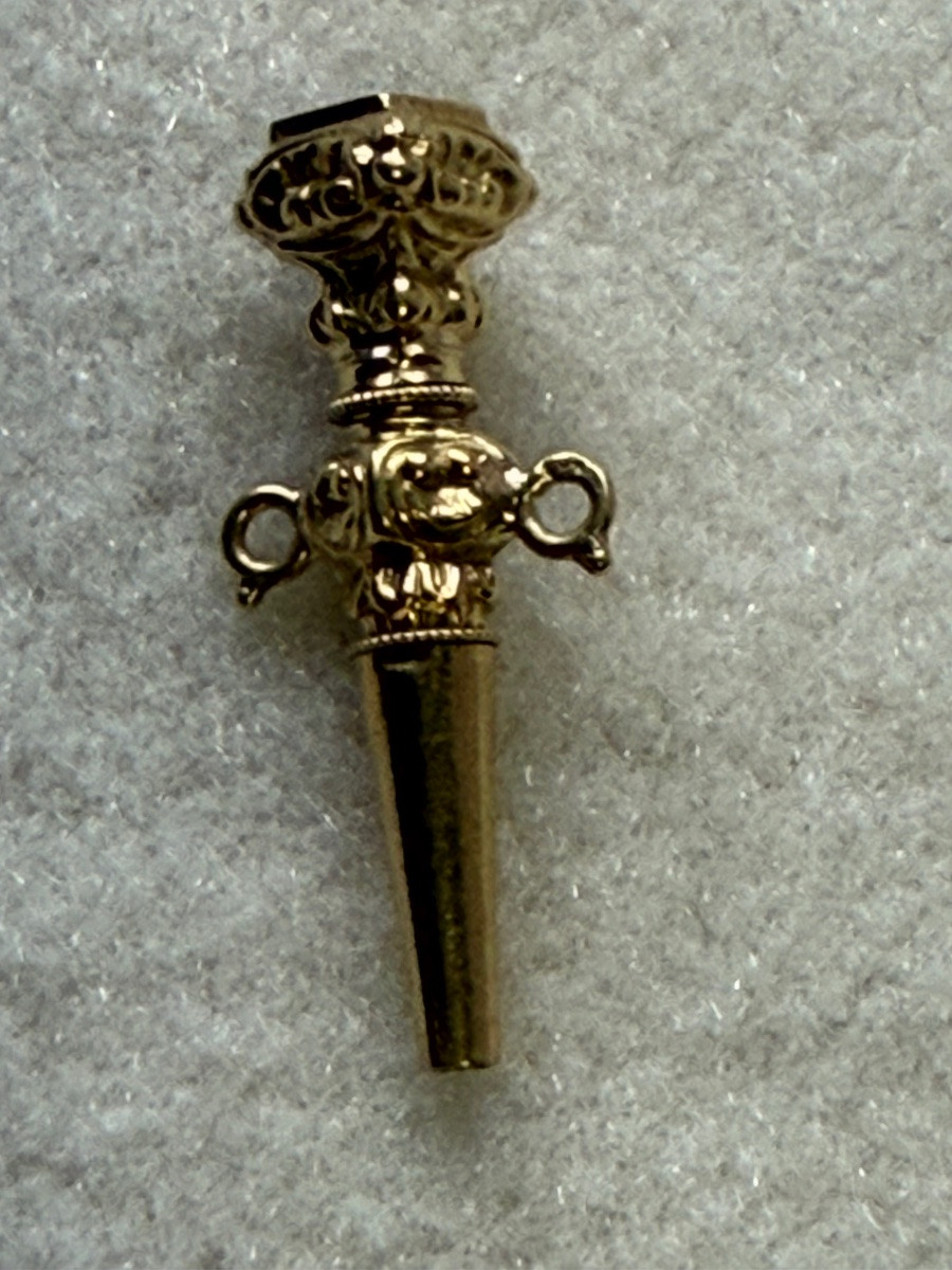 19th Century Woman's Pocket Watch Key Or Necklace -photo-3