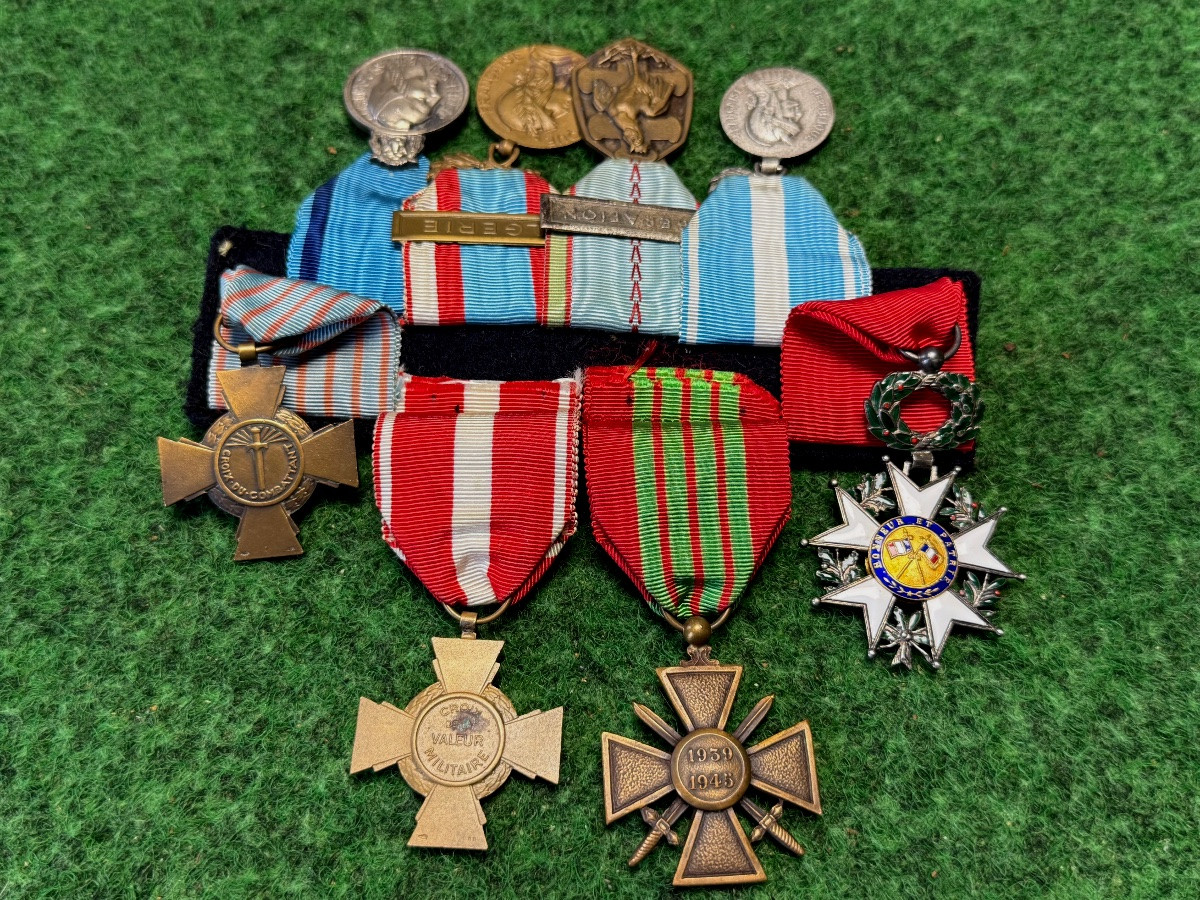 Barrette And Medals Of A World War II Officer (ww2) -photo-3