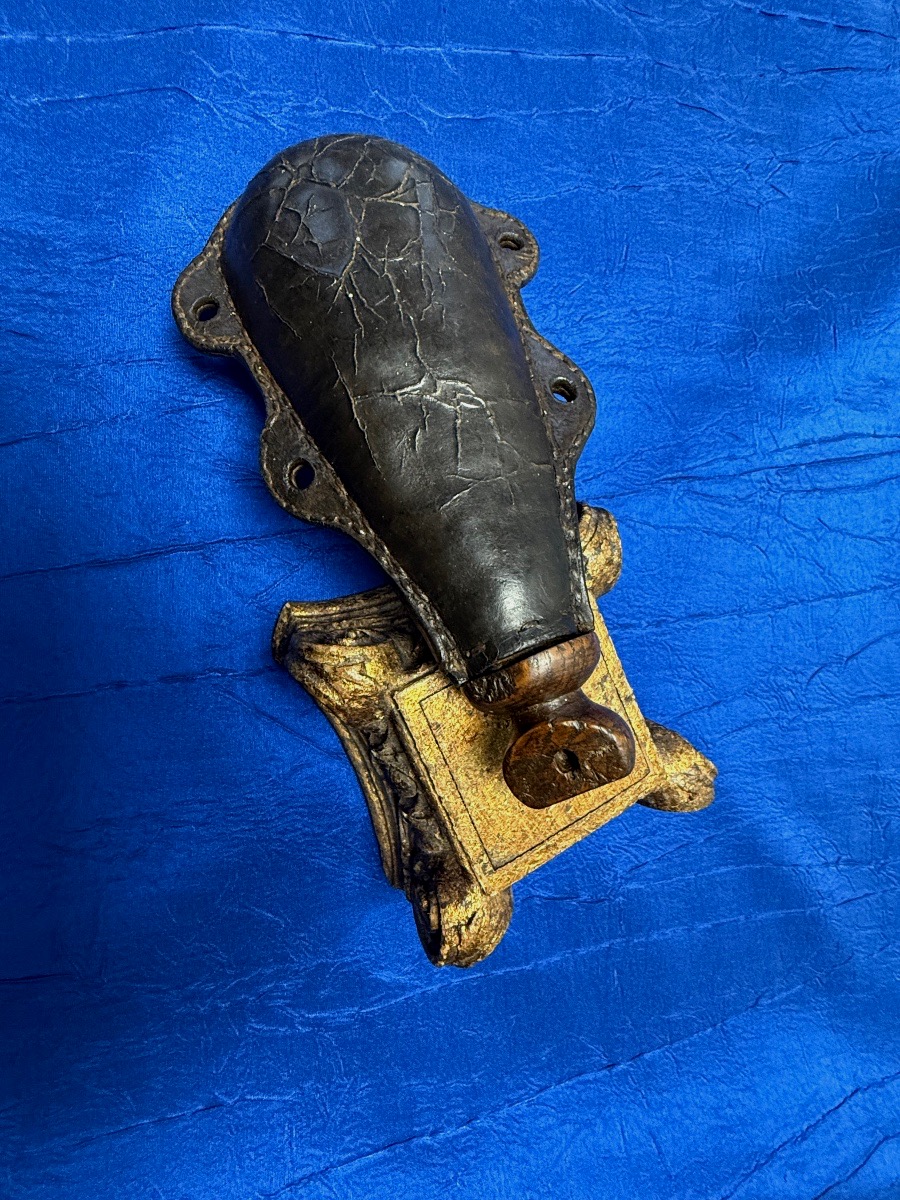 POIRE A POUDRE  MILITAIRE  DE  DRAGON   VERS  1690  1700   XVII ÈME  -photo-2