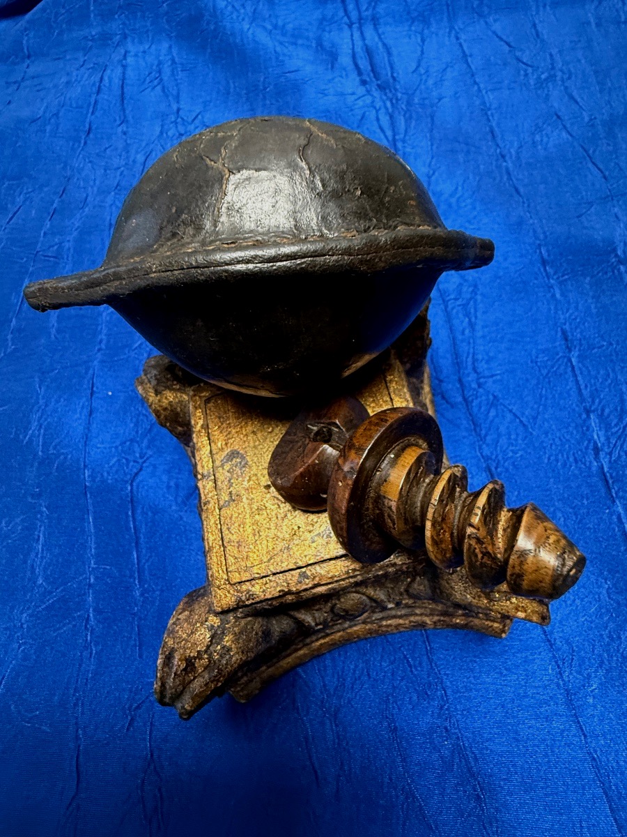POIRE A POUDRE  MILITAIRE  DE  DRAGON   VERS  1690  1700   XVII ÈME  -photo-3
