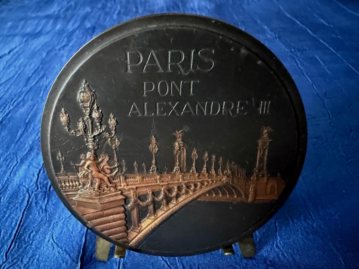 Medal Commemorating The Construction Of The Alexandre III Bridge In Paris In 1900 No. 21 / 100