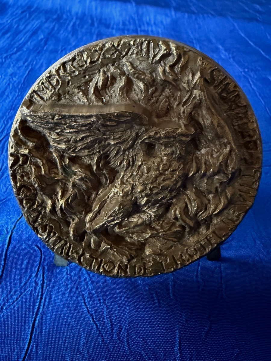 Medal  Reconstruction  Paris City Hall  By  Marcello  Tommasi 1982 -photo-2