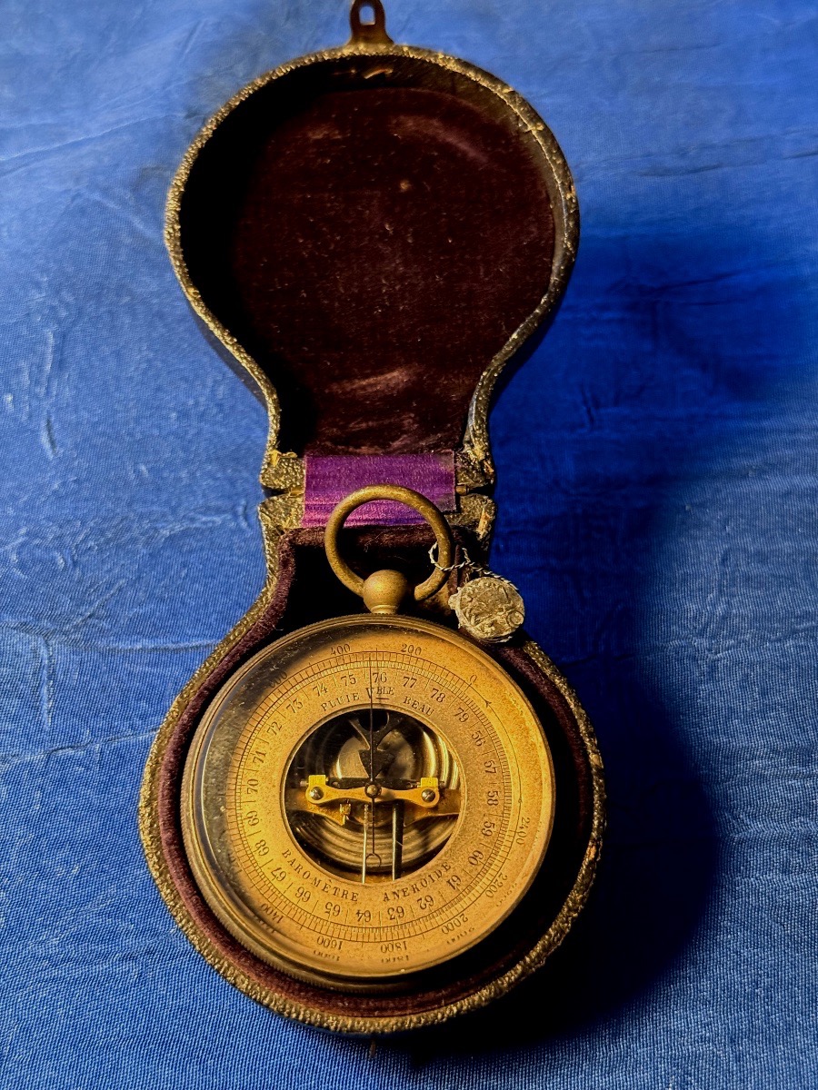  Pocket Barometer-altimeter  L Z  Paris  1889 19th  (military) 