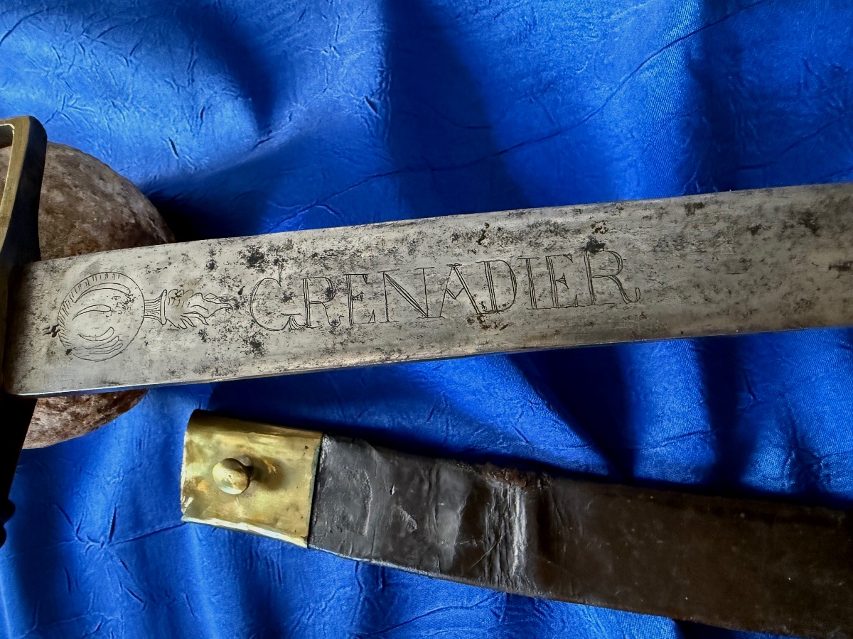 SABRE  DE GRENADIER  DIT  (BRIQUET)  MODÈLE 1767    ANCIENNE MONARCHIE  18 ÈME -photo-4