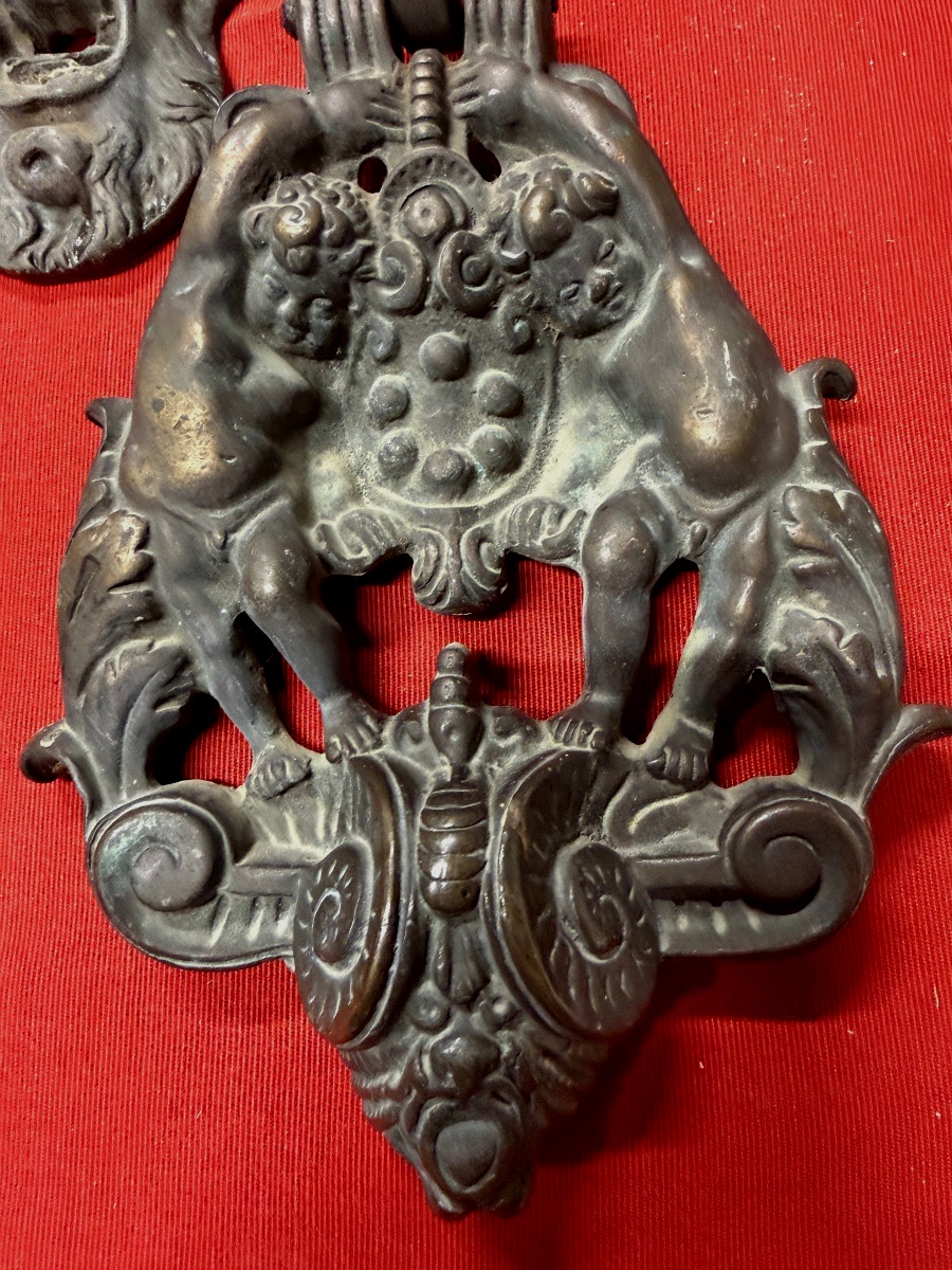  Large Door Knocker Featuring The Medici Coat Of Arms  Bronze  17th Century -photo-2