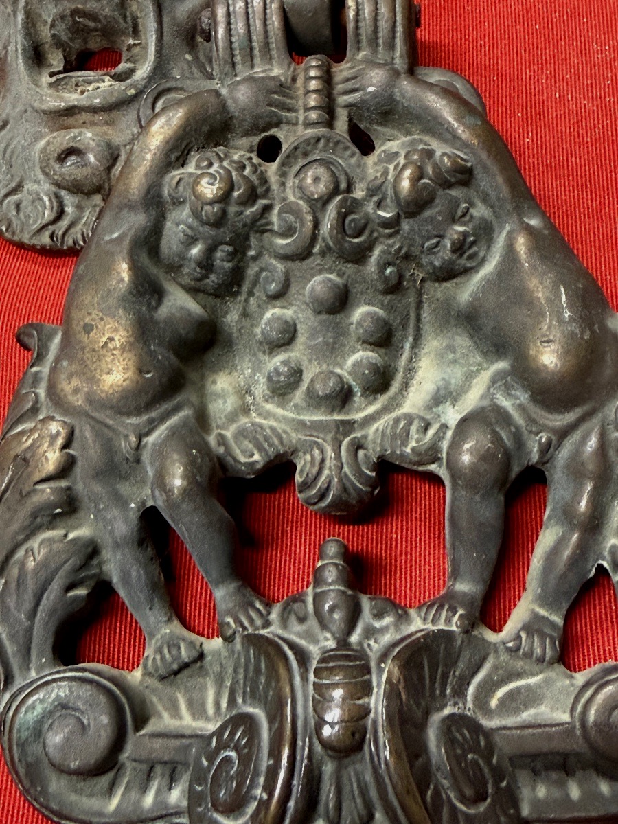  Large Door Knocker Featuring The Medici Coat Of Arms  Bronze  17th Century -photo-3
