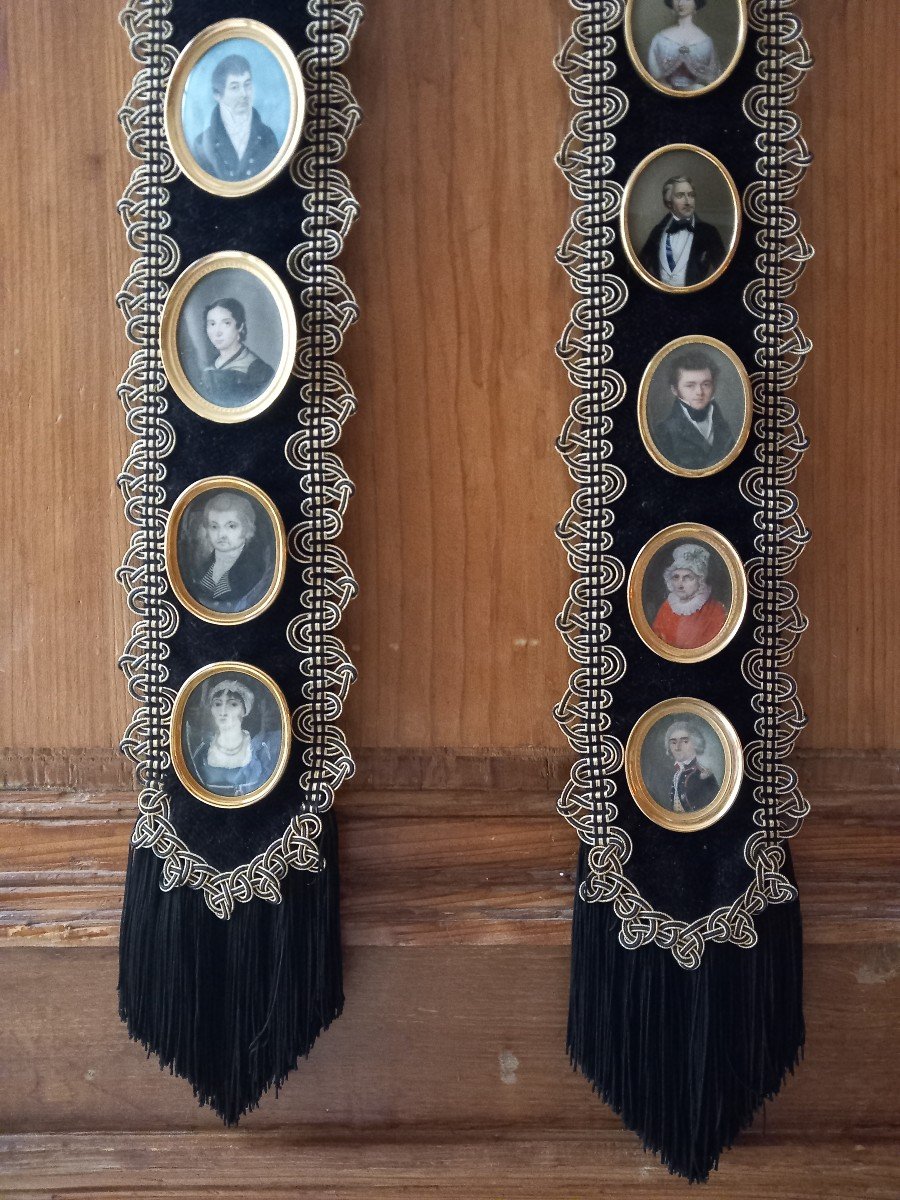 Rare Ensemble De Dix-sept Miniatures -photo-2