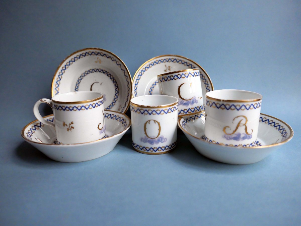 Niderviller - Three Cups And Saucers Hard Paste Porcelain Eighteenth Century