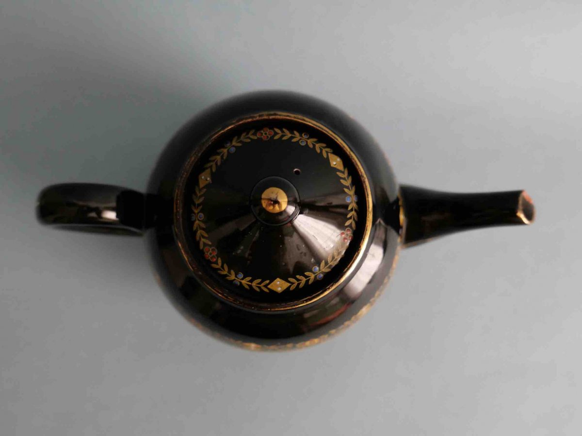 Sarreguemines - Teapot With Black Background, Rockingham Model - 19th Century-photo-3