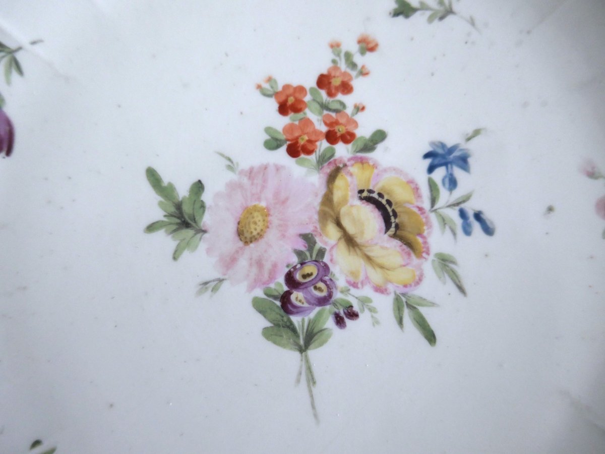 Boissettes - Round Fruit Dish With Polychrome Decor Bouquets Of Flowers - XVIIIth Century-photo-2